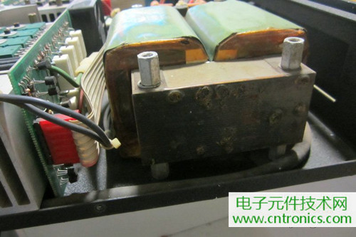 用料很給力!專業后級功放美國高峰FA1201拆解