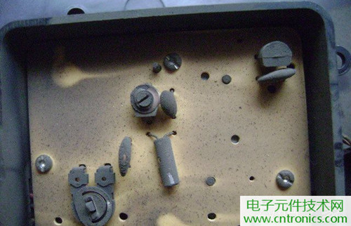 拆個老古董，日本精工石英電子掛鐘拆解