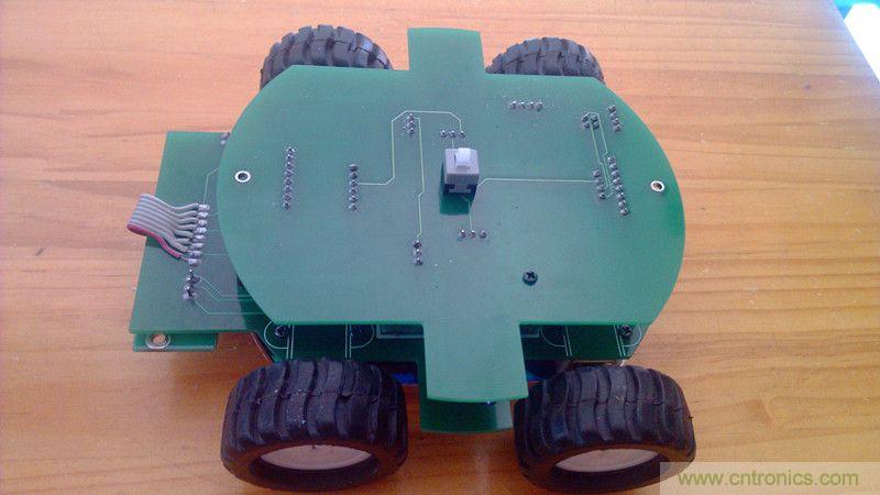 牛人力作！PCB版藍牙智能小車DIY