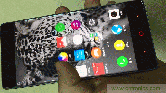 無邊框的 nubia Z9 ，一款既有驚喜，又有驚艷的智能手機(jī)