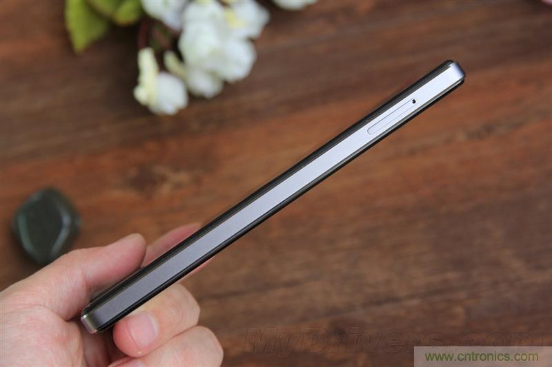 無邊框的 nubia Z9 ，一款既有驚喜，又有驚艷的智能手機(jī)