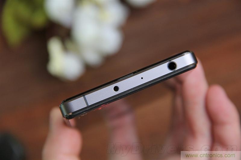 無邊框的 nubia Z9 ，一款既有驚喜，又有驚艷的智能手機(jī)