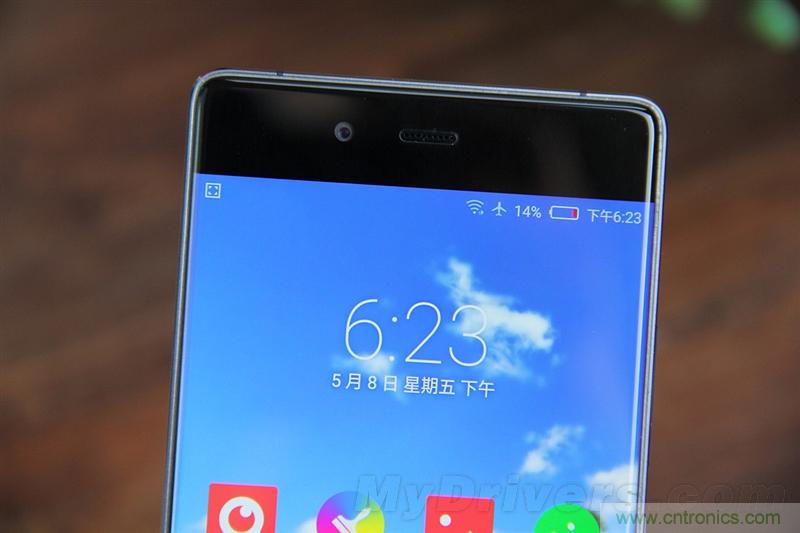 無邊框的 nubia Z9 ，一款既有驚喜，又有驚艷的智能手機(jī)