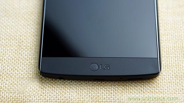 業界良心 LG V10 評測:剛毅、冷峻，不失人性化