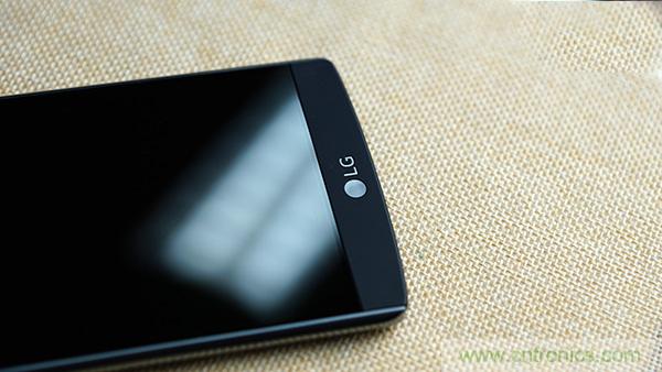 業界良心 LG V10 評測:剛毅、冷峻，不失人性化