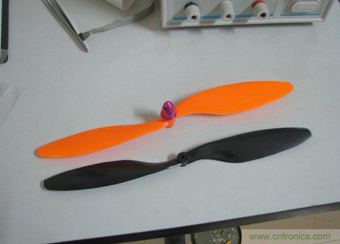 無人機 DIY 制作全過程，酷得不要不要的！