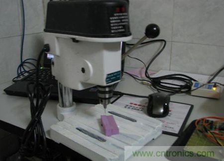 無人機 DIY 制作全過程，酷得不要不要的！