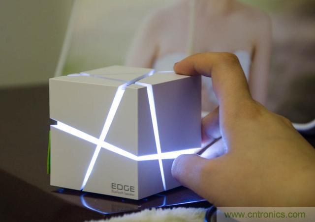 洛斐創意藍牙音箱，光與建筑點綴生活