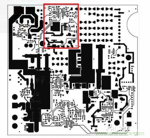 這是自動測試設備的PCB，因為事先了解過那顆SEPIC轉換器（以紅框標示），我的設計第一次就成功。