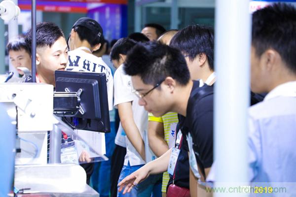 2019具有影響力的連接器線纜線束加工展覽會今日在深圳開幕,匯聚全球近500家廠商參展 國內(nèi)外知名品牌廠商薈萃 一站看盡全產(chǎn)業(yè)盛景