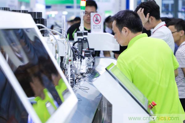 2019具有影響力的連接器線纜線束加工展覽會今日在深圳開幕,匯聚全球近500家廠商參展 國內(nèi)外知名品牌廠商薈萃 一站看盡全產(chǎn)業(yè)盛景